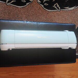 Cricut Explore Air 2 cutting machine (preowned)